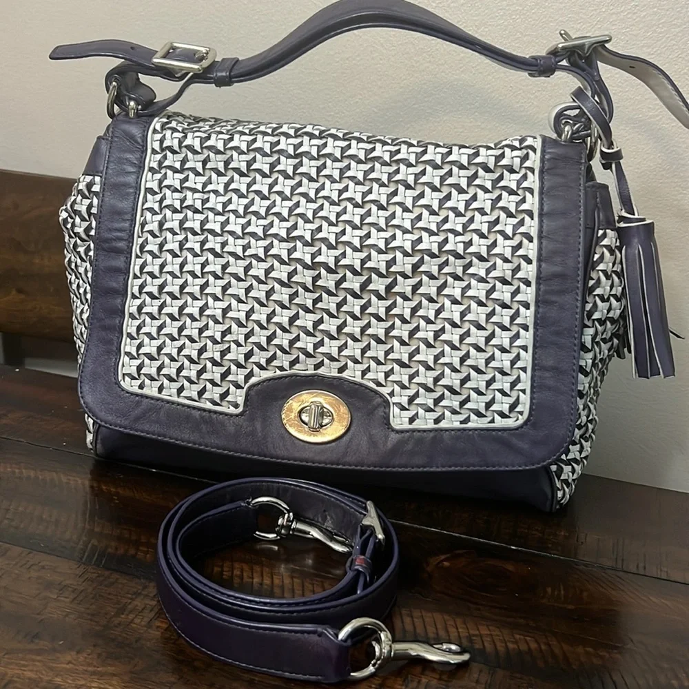 Coach Cream and Blue Shoulder Bag - Picture 2 of 13